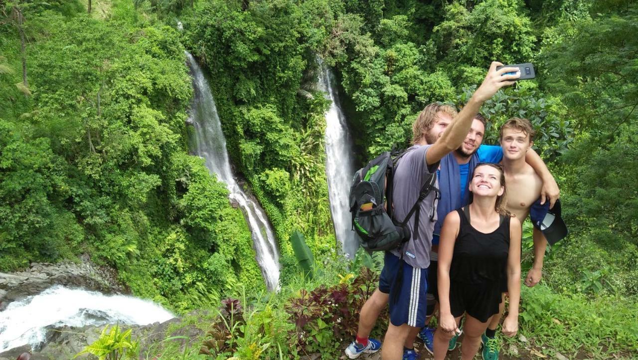Esa Di Kubu Homestay Singaraja Buitenkant foto