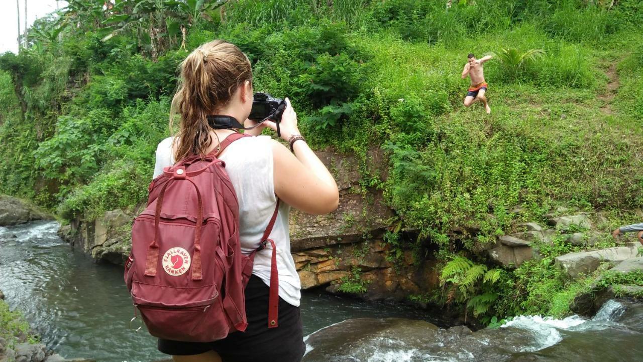 Esa Di Kubu Homestay Singaraja Buitenkant foto