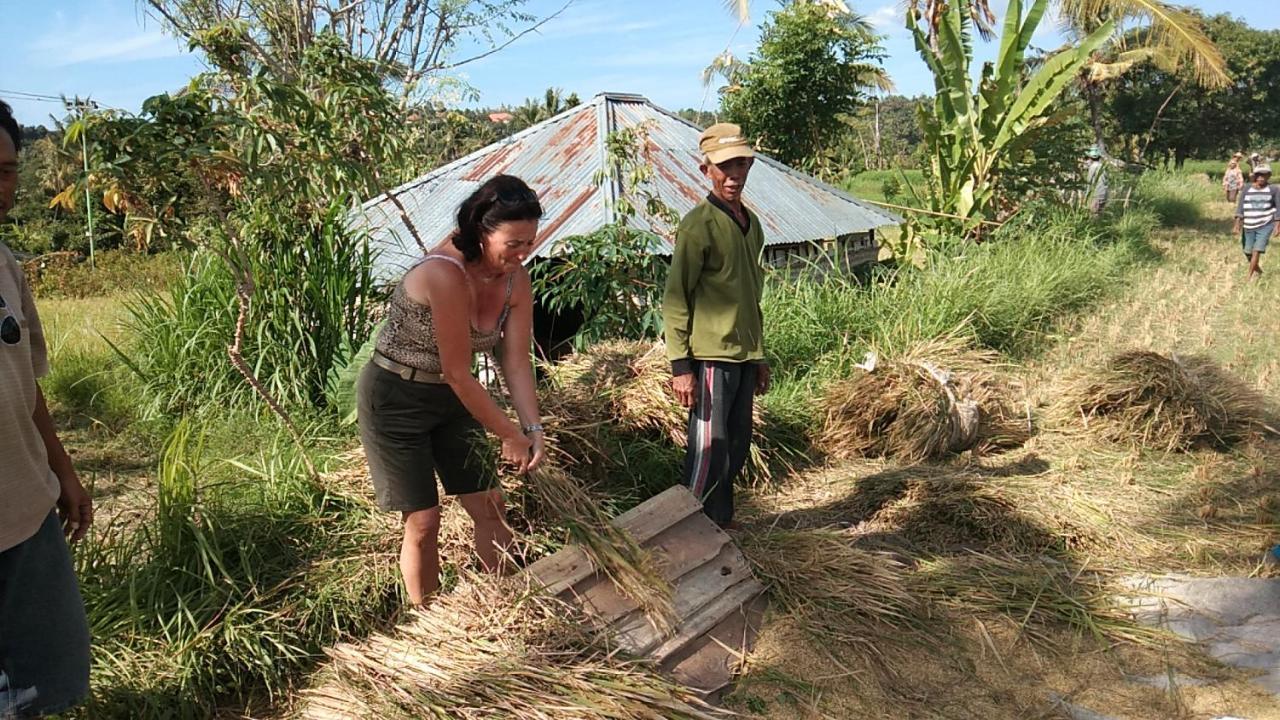 Esa Di Kubu Homestay Singaraja Buitenkant foto