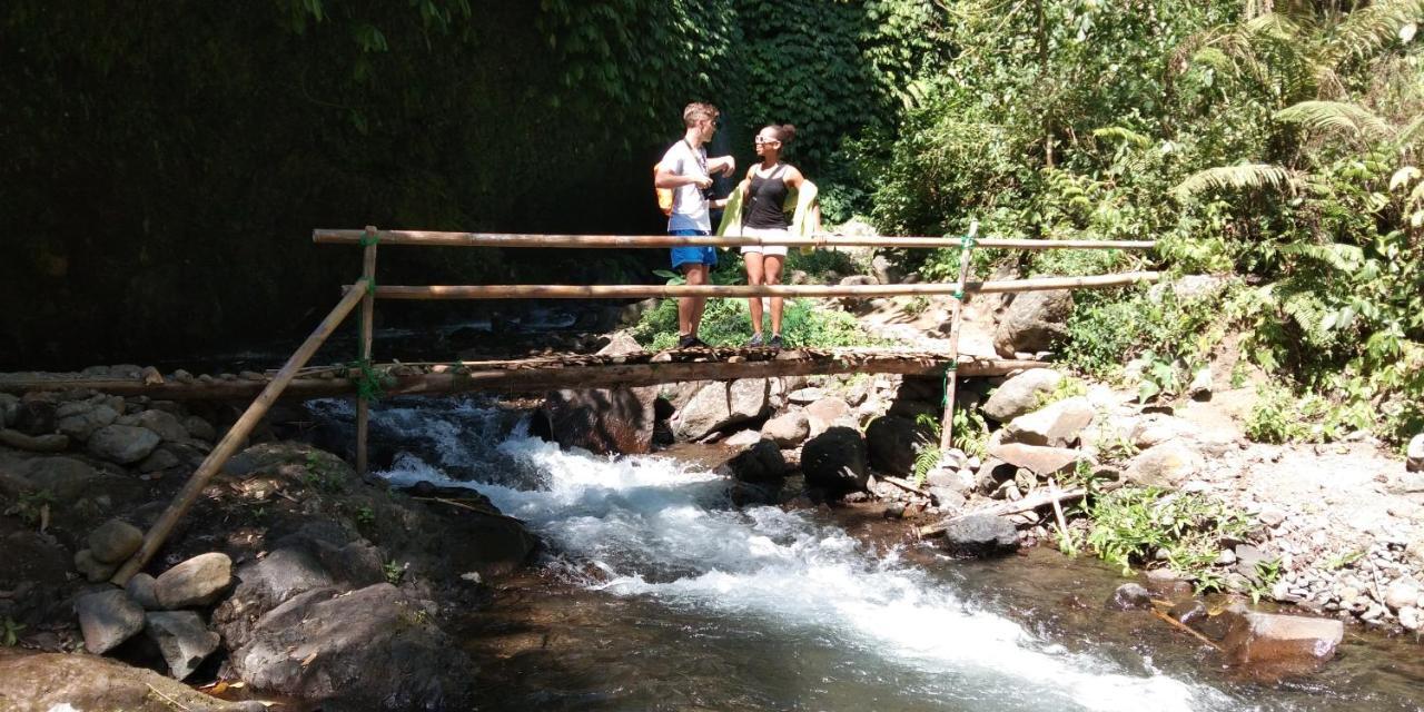 Esa Di Kubu Homestay Singaraja Buitenkant foto